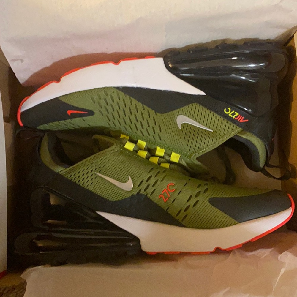 Brand New Never Worn Nike Air Max 270
